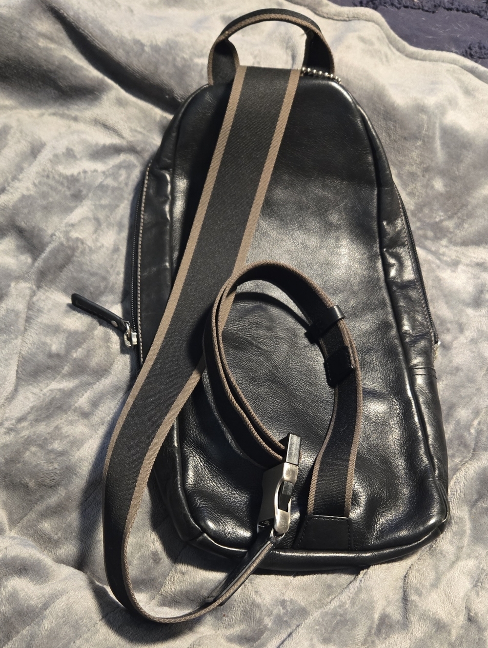 Coach-Heritage Leather Sling Bag Backpack - Picture 9 of 14
